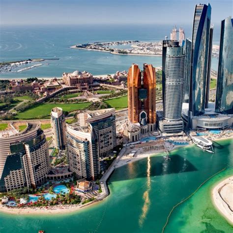Travel Abu Dhabi .